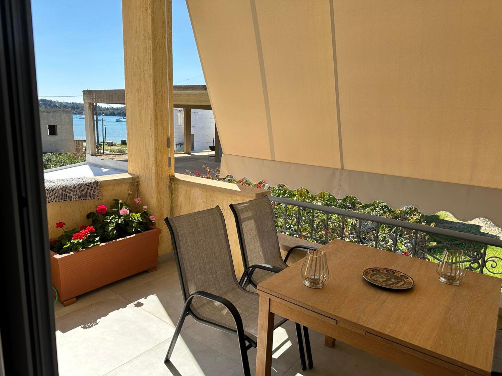 Mimozas Apartment Porto Heli Exteriör bild